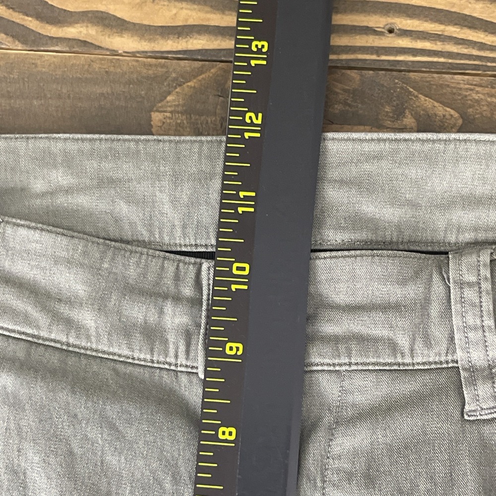 Lululemon ABC Classic Pants Mens Size 33 Army Green Warpstreme 5 Pocket Casual - Picture 9 of 11